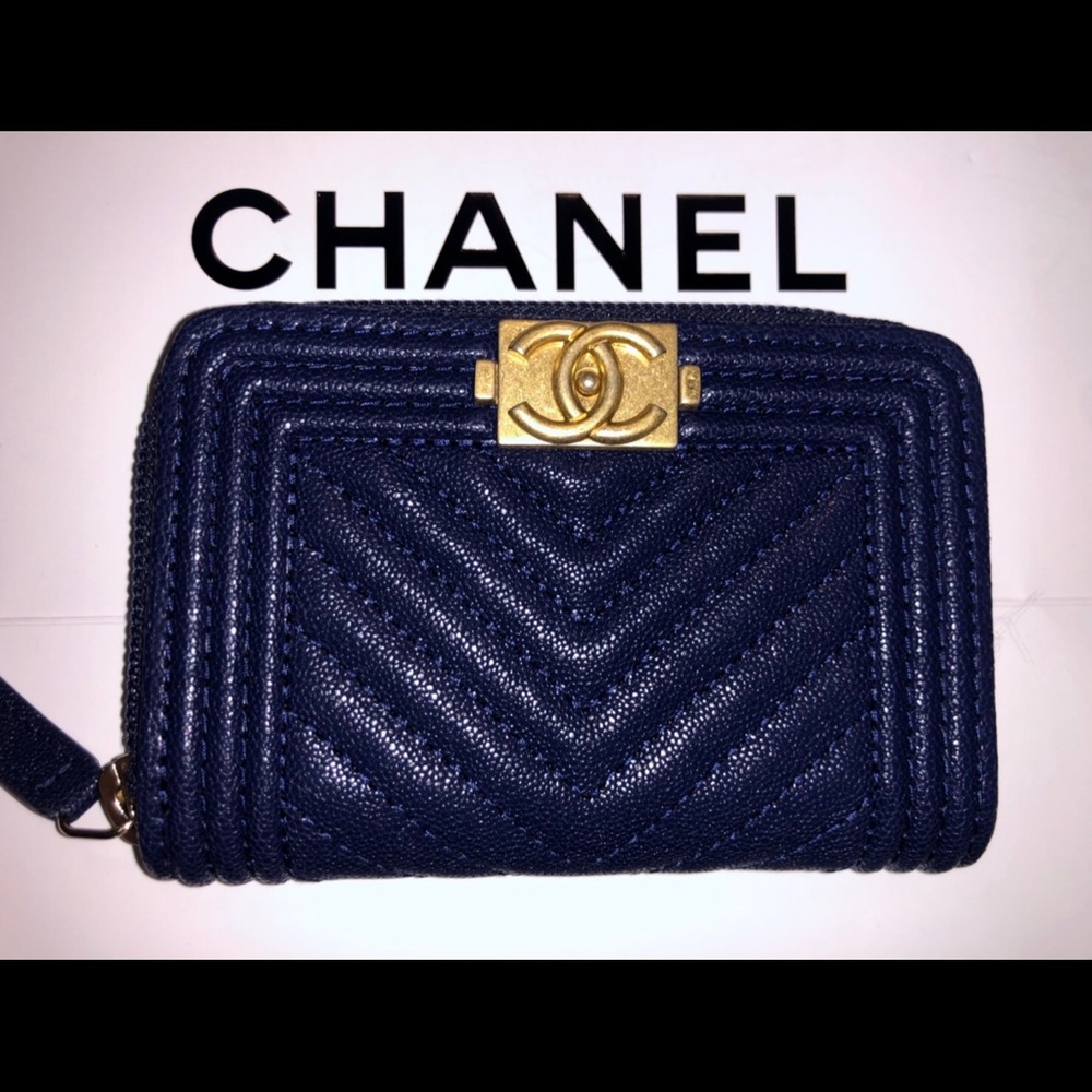 AUTHENTIC CHANEL SALE - Picture 5 of 9